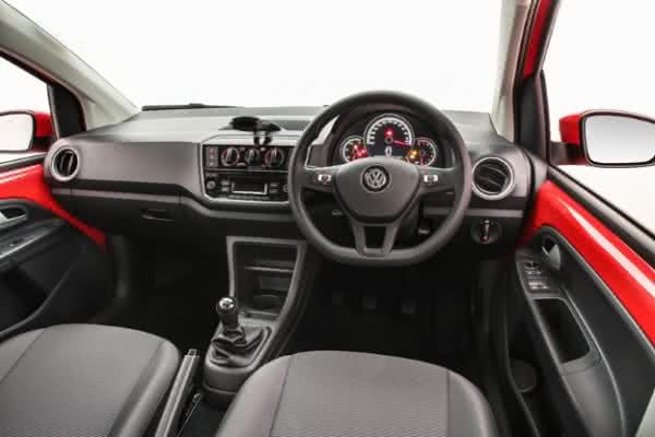 interior-VW-UP-600x400 VW UP 2024: Preço, FOTOS, Consumo e Ficha Técnica