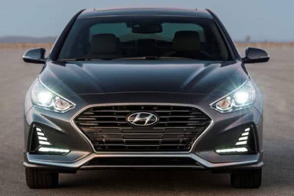 Hyundai-Sonata-2024-10-600x400 Novo Onix 2024: Preço, Consumo, Ficha Técnica e Fotos