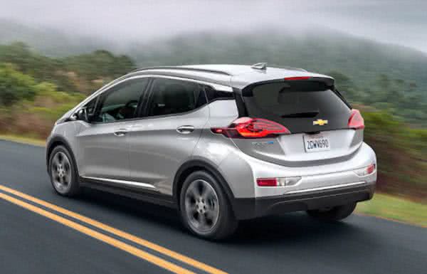 Novo-Chevrolet-Bolt-2024-8-600x385 Novo Chevrolet Bolt 2024: Carros Elétricos, Tecnologia, Economia