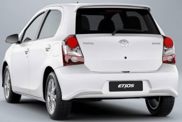 Toyota-Etios-2024-2-598x400 Toyota Etios 2024: Preço, Fotos, Consumo, Ficha Técnica